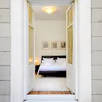 Вилла Exclusive Seafront 5 Bedrooms Mestro Outdoor Pool Сплит