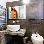 Exclusive Seafront 5 Bedrooms Mestro Outdoor Pool Вилла *