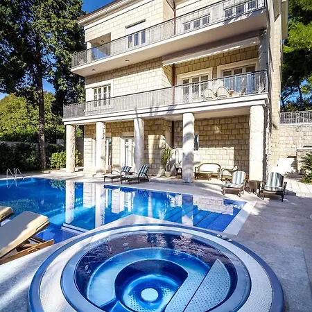 ヴィラ Exclusive Seafront 5 Bedrooms Mestro Outdoor Pool Magical Sea Views *