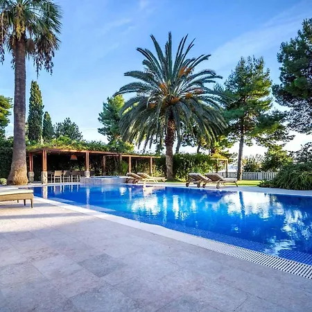 Exclusive Seafront 5 Bedrooms Mestro Outdoor Pool Magical Sea Views * スプリト