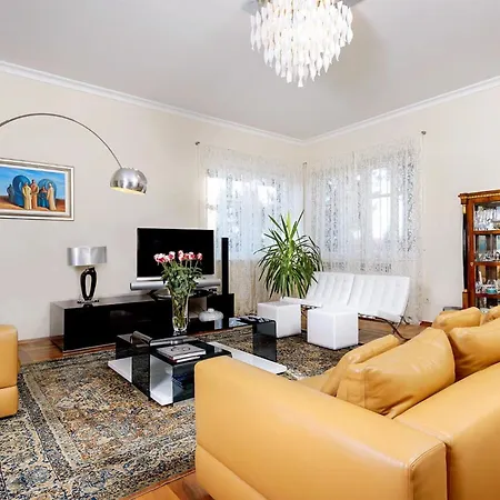 ヴィラ Exclusive Seafront 5 Bedrooms Mestro Outdoor Pool Magical Sea Views スプリト