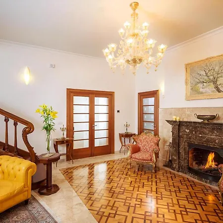 Exclusive Seafront 5 Bedrooms Mestro Outdoor Pool Magical Sea Views *