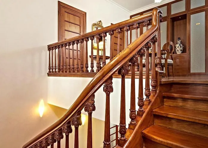 Exclusive Seafront 5 Bedrooms Mestro Outdoor Pool